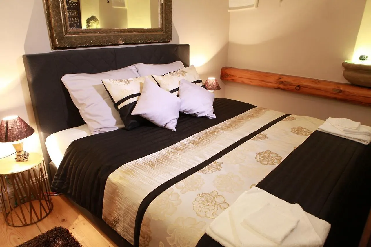 Lazenska 9 Hotel Praga